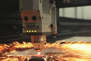 Was ist die hochwertige Laserschneidmaschine