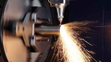 Kann ein Faserlaser Holz, Kunststoff und Glas schneiden?