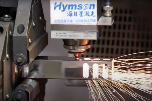 Laserschneidmaschine für Metallrohre